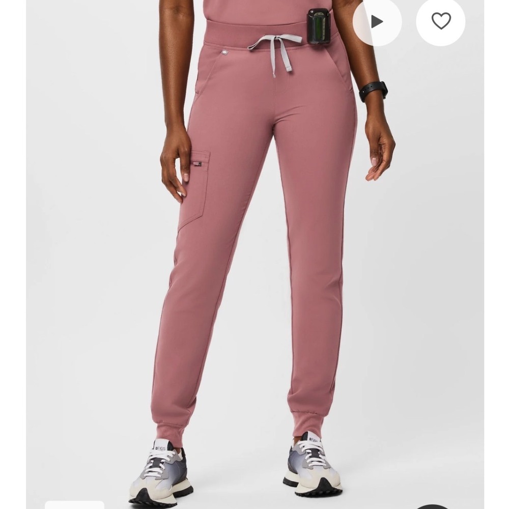 FIGS Zamora Jogger Scrub Pants in Mauve Pink Size Small